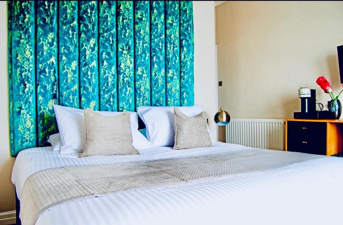 Hotel No5, Beachfront With Free Private Car Park Llandudno Esterno foto