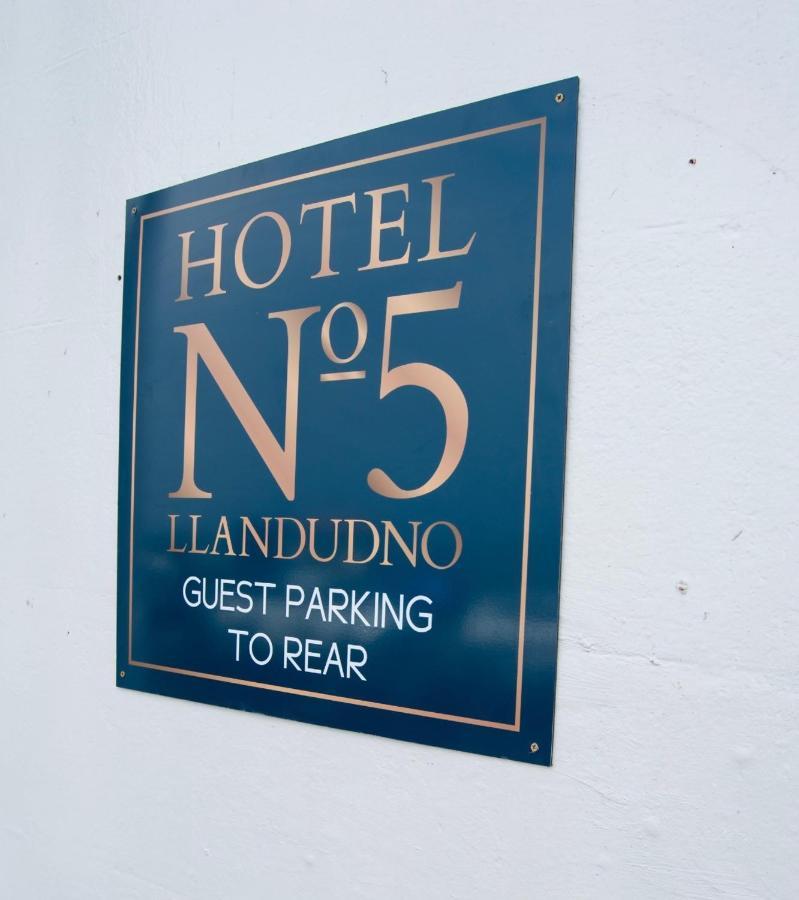Hotel No5, Beachfront With Free Private Car Park Llandudno Esterno foto