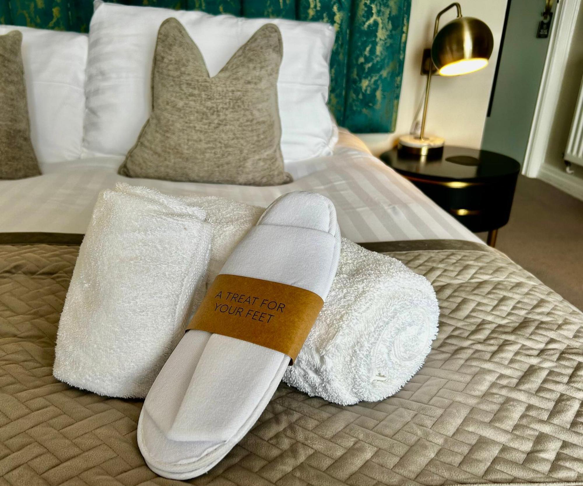 Hotel No5, Beachfront With Free Private Car Park Llandudno Esterno foto